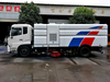 扫路车